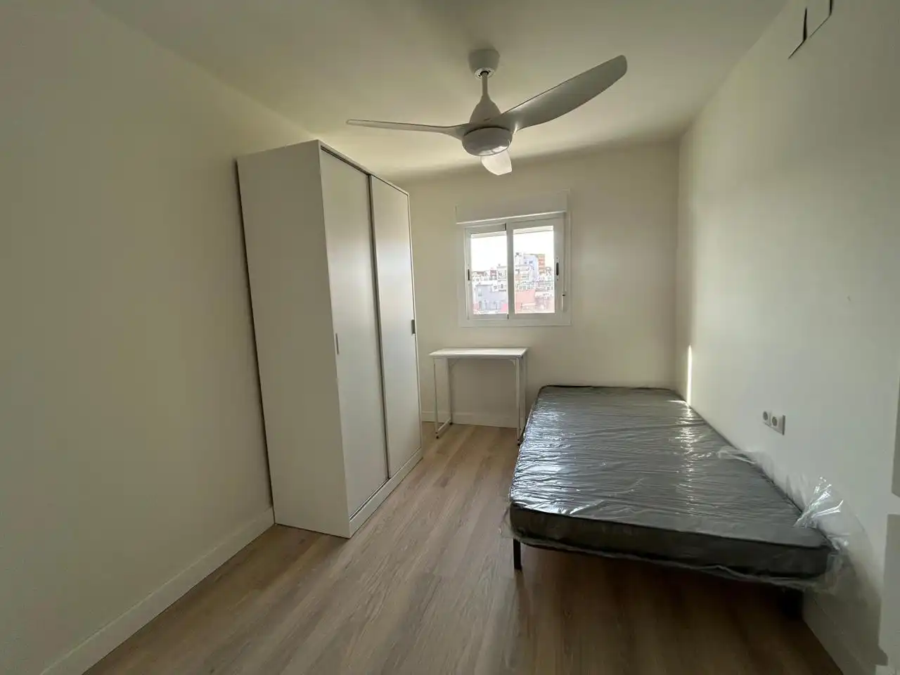 Кімната 90 м², San Juan de Aznalfarache