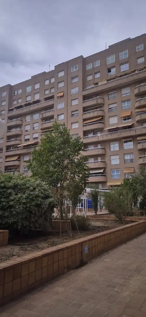 Piso de 80 m² en Sevilla