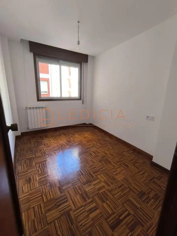 Piso de 90 m² en Vigo