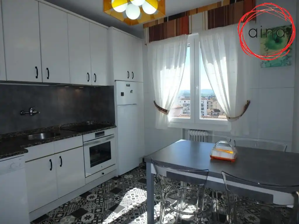 Piso de 80 m² en Pamplona