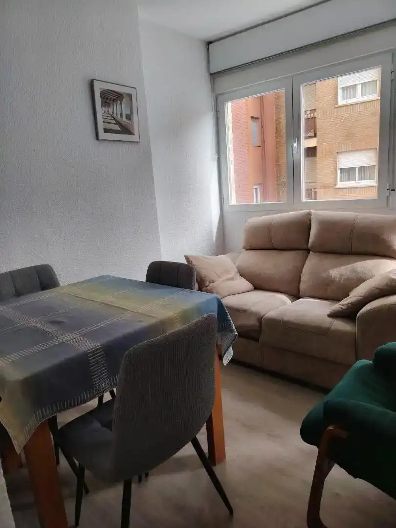 Habitación 90 m², Jaén