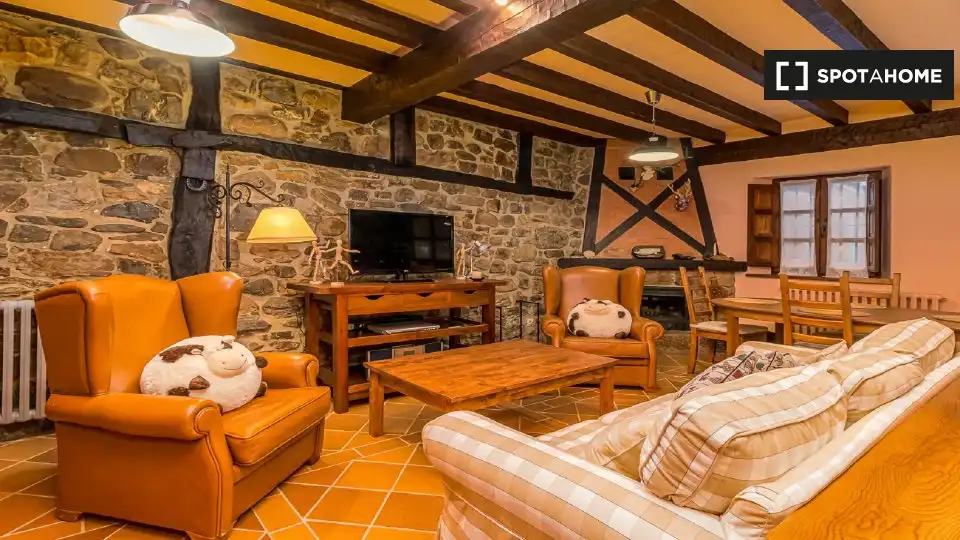 Habitación 90 m², Potes