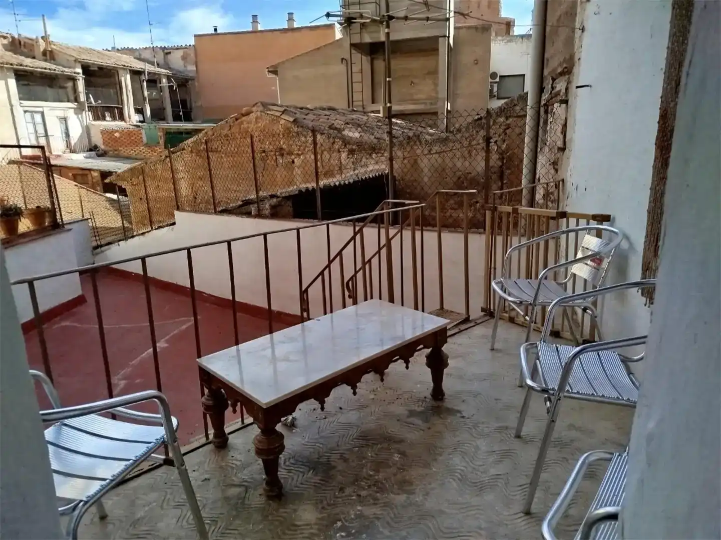 Casa de 120 m² en Albalate del Arzobispo
