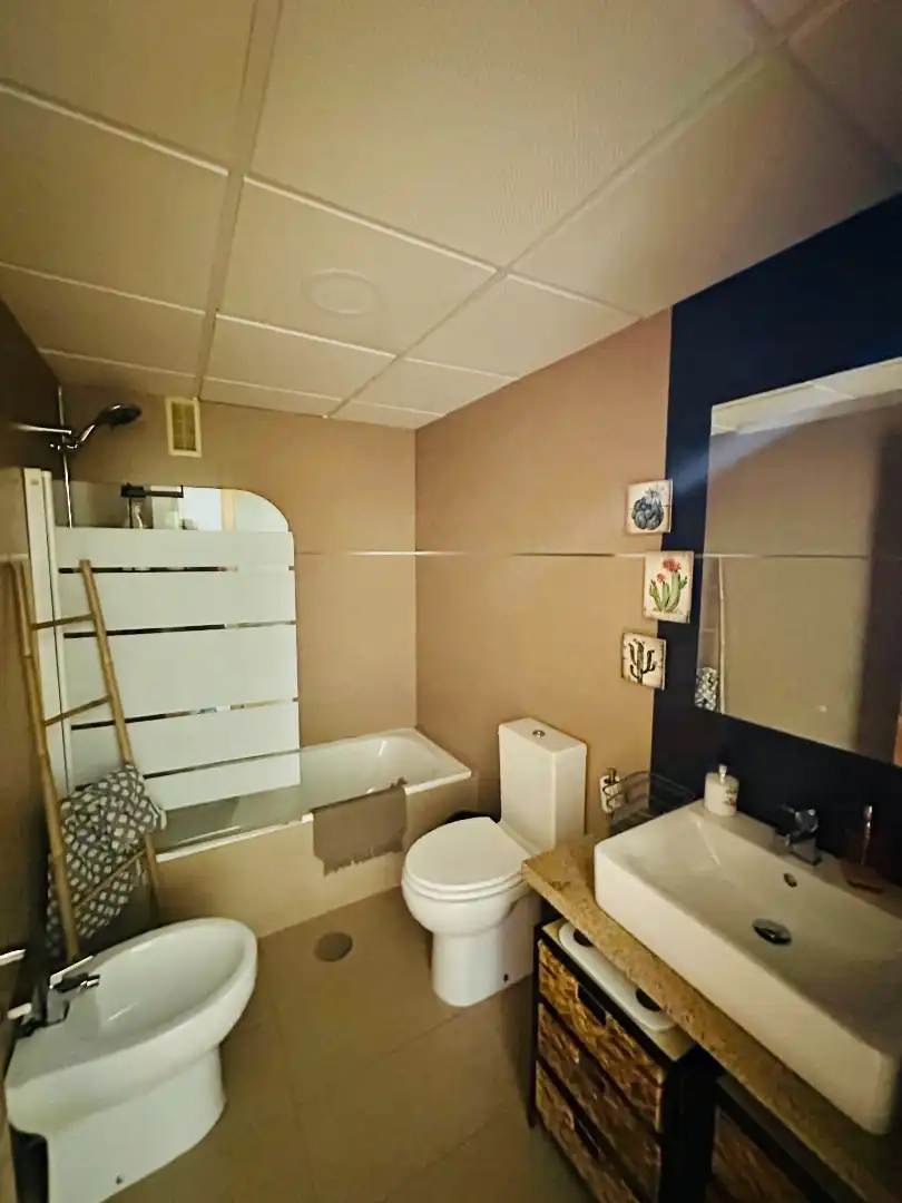 Piso de 85 m² en Granada