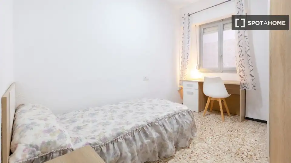 Habitación 95 m², Elche
