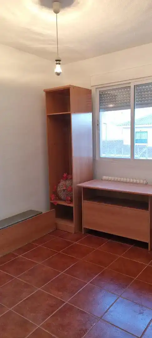 Habitación 305 m², Nambroca