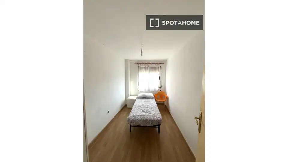 Habitación 75 m², Zaragoza