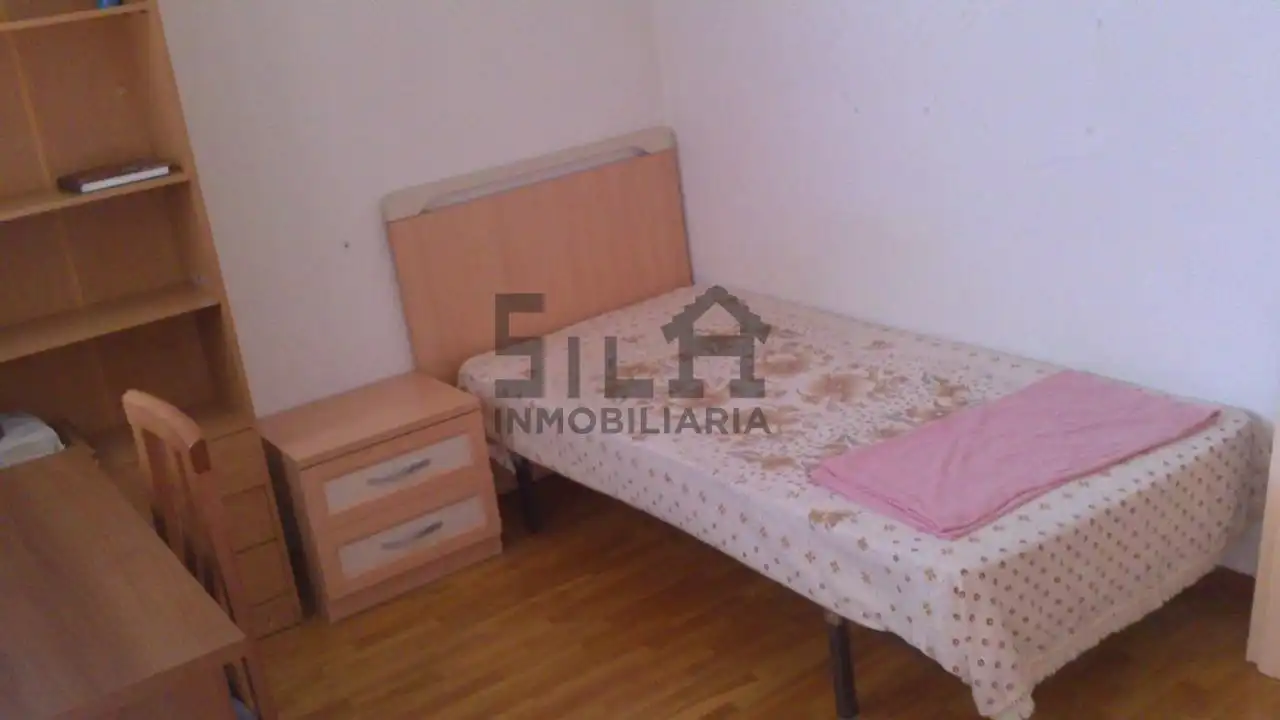 Habitación 140 m², Ourense