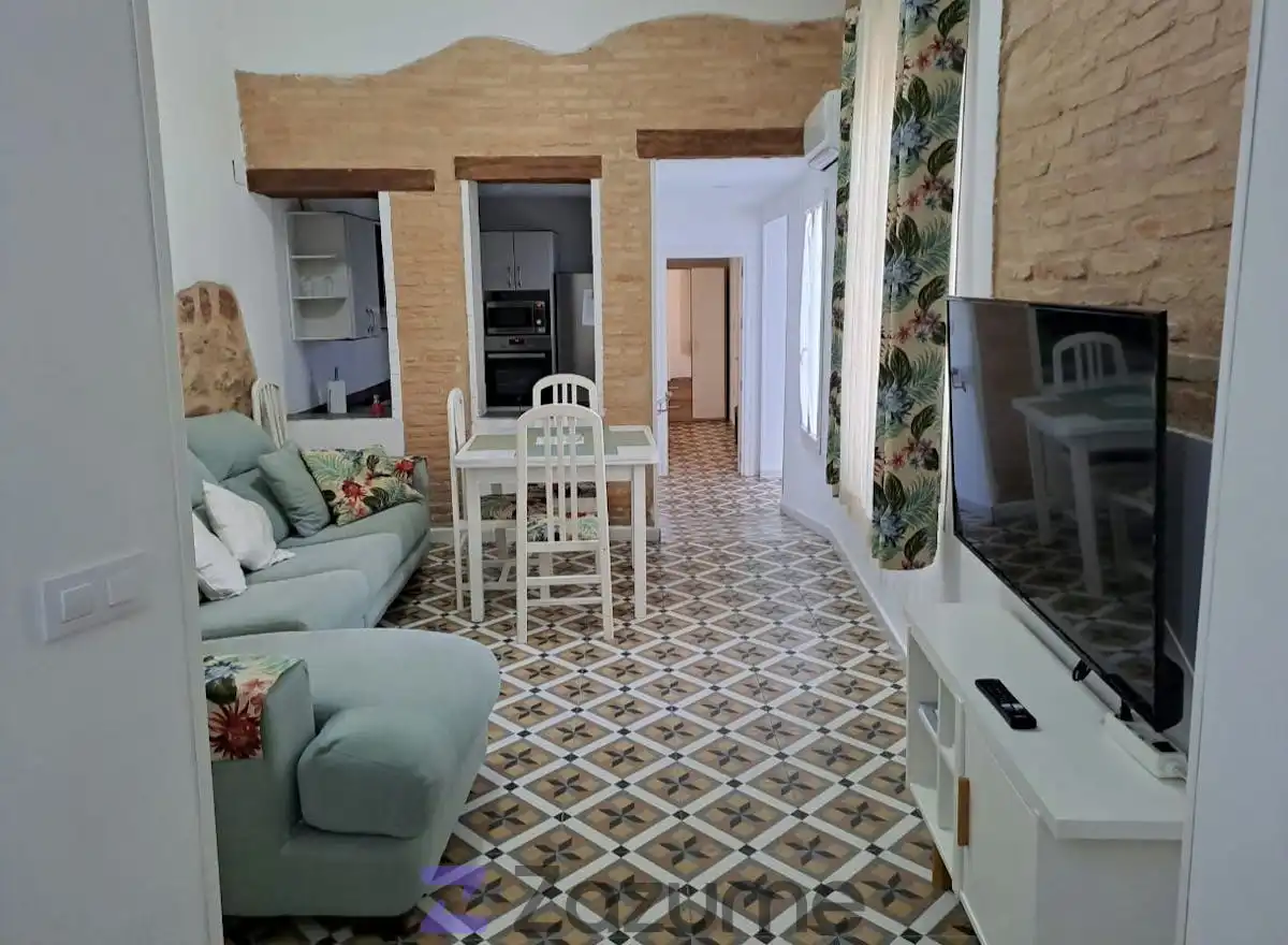 Piso de 90 m² en Linares
