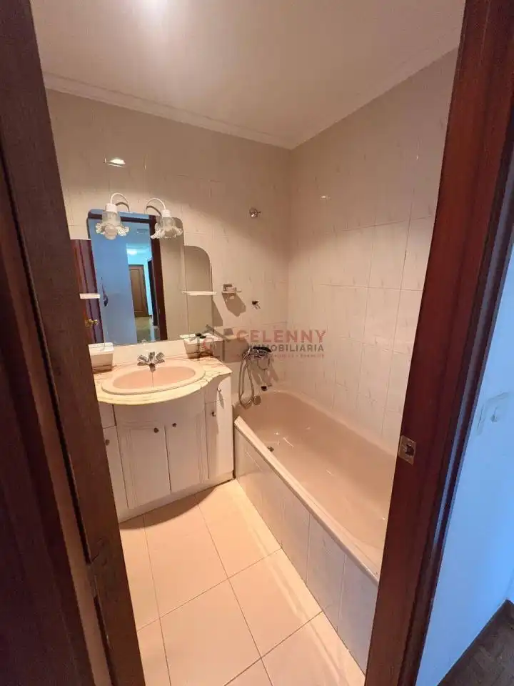 Piso de 90 m² en Ourense