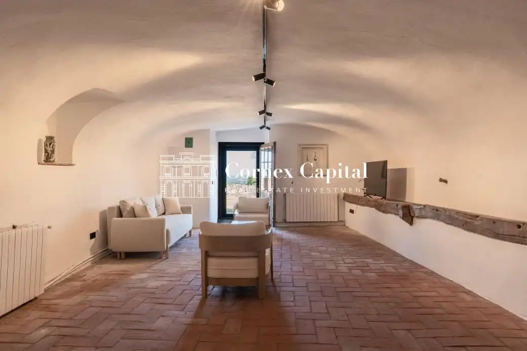 Casa de 1000 m² en Rupià