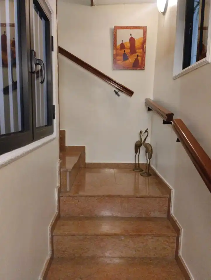 Piso de 240000 m² en Melilla