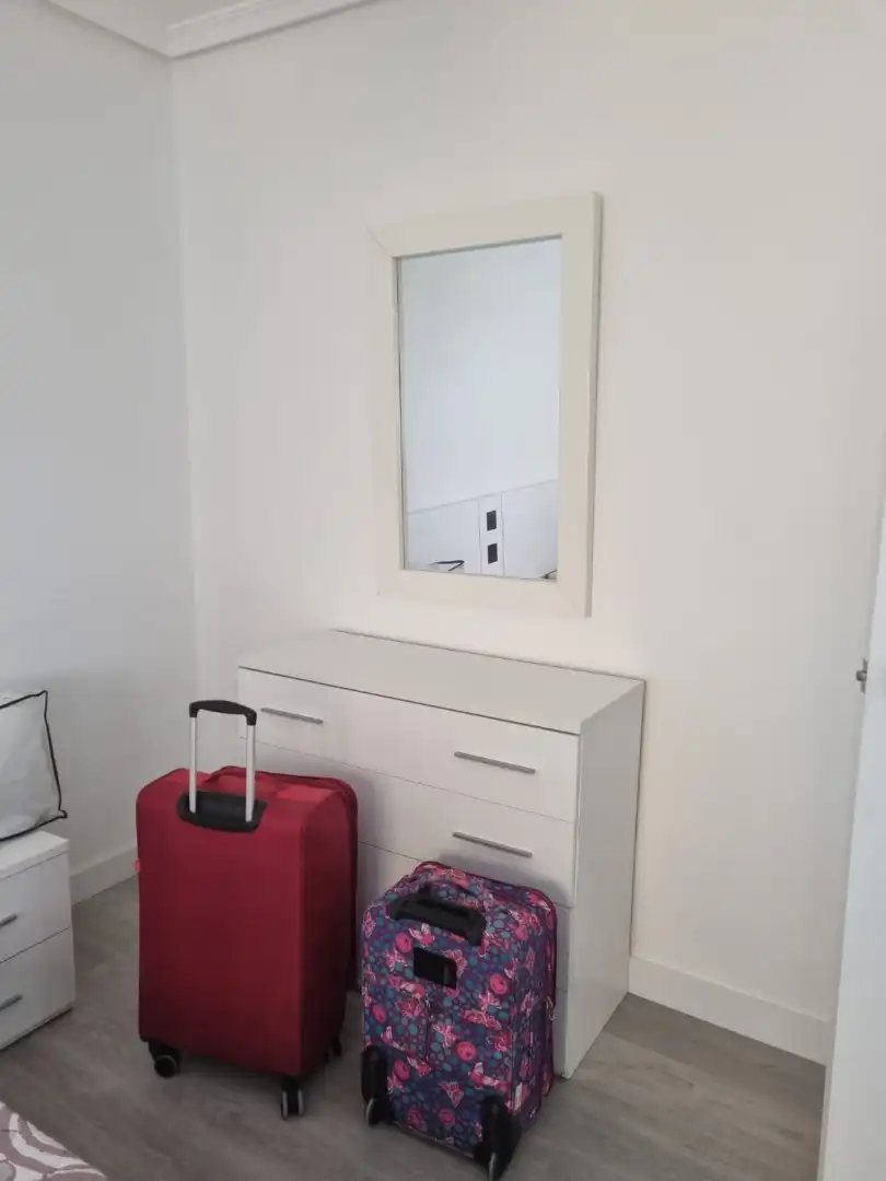 Habitació 100 m², Àvila