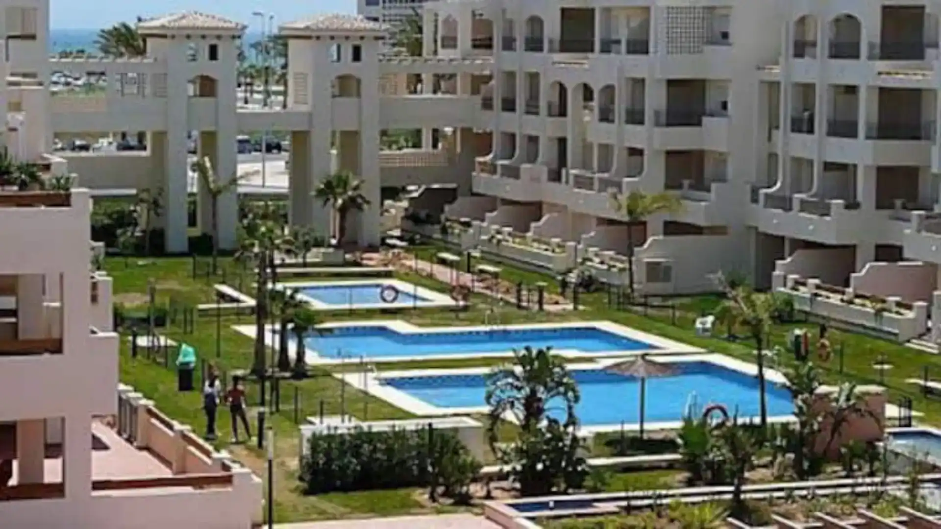 Piso de 100 m² en Roquetas de Mar