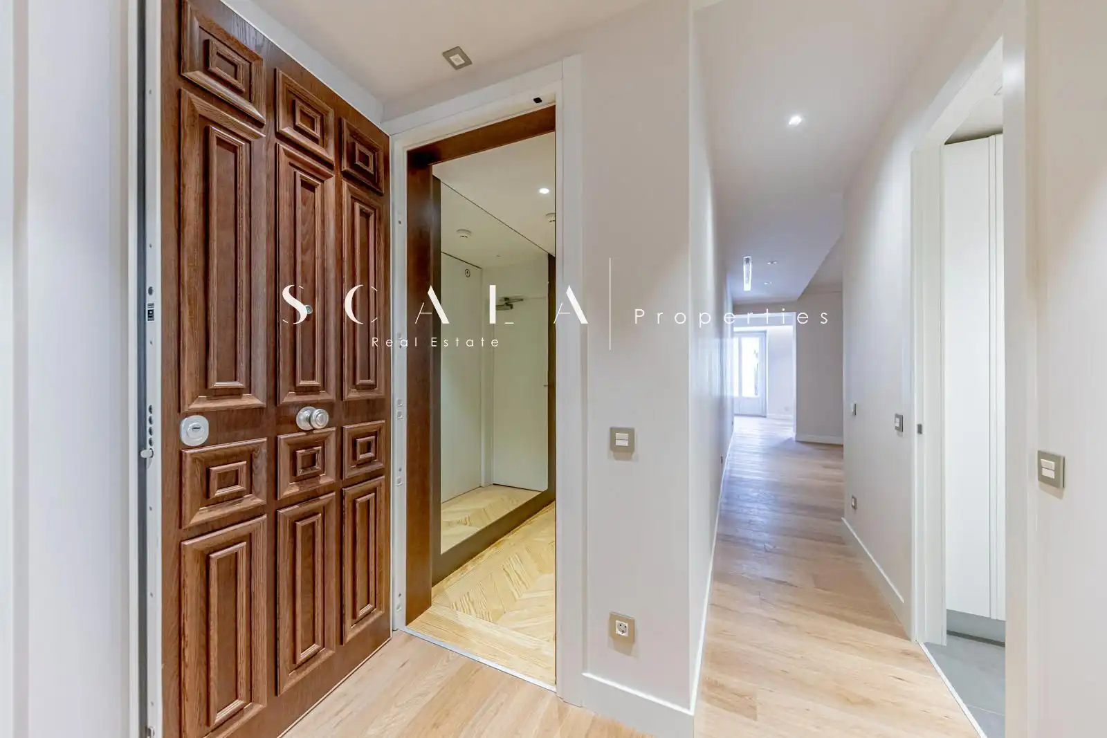 Appartamento 217 m² a Madrid