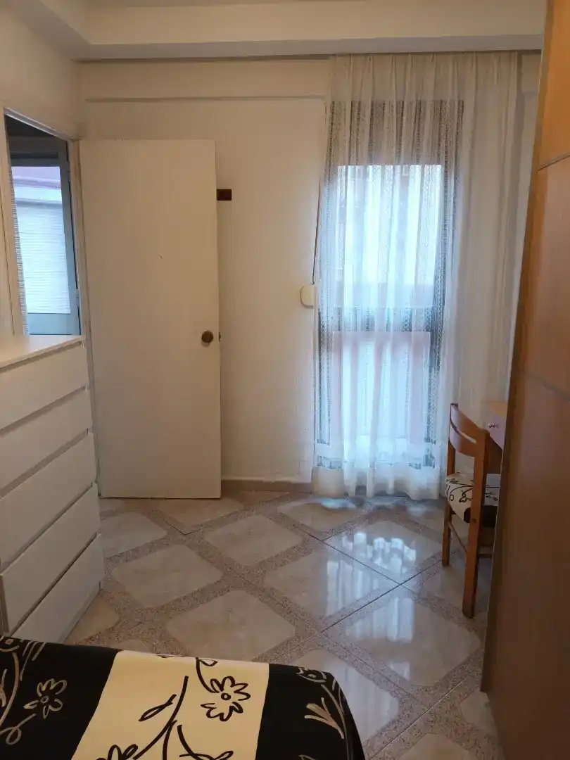 Piso de 38 m² en Cádiz