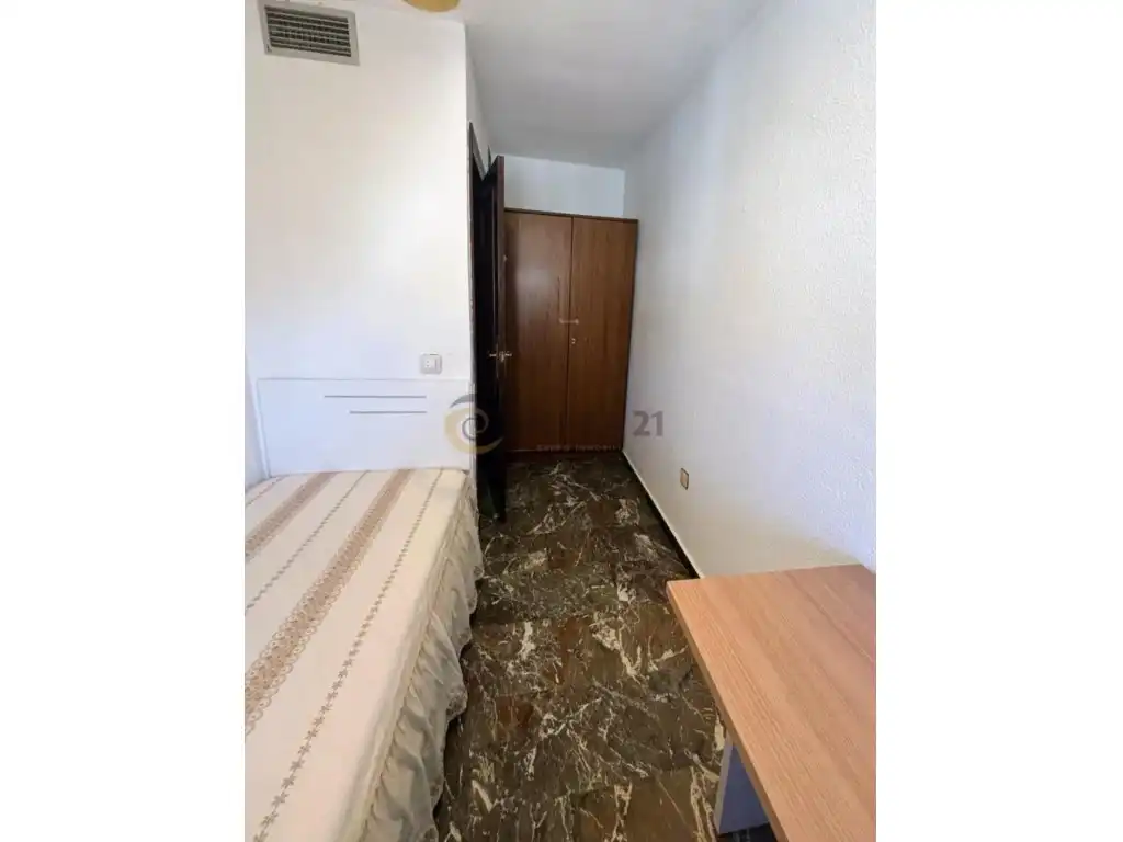 Piso de 100 m² en Jaén