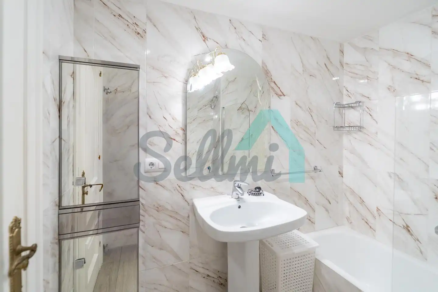 Piso de 107 m² en Oviedo