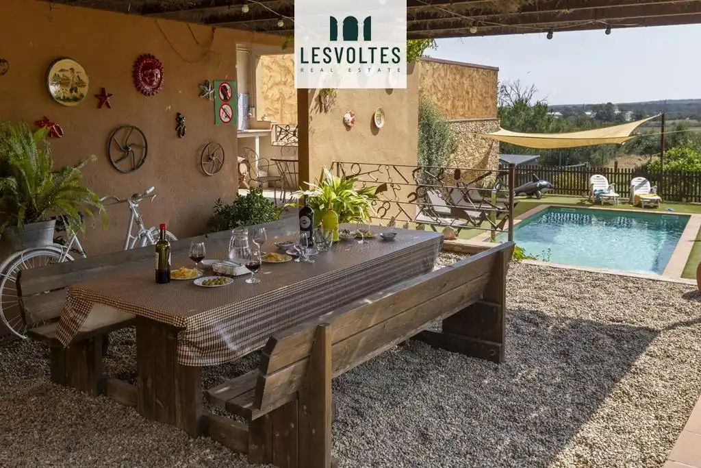 Casa de 264 m² en Forallac