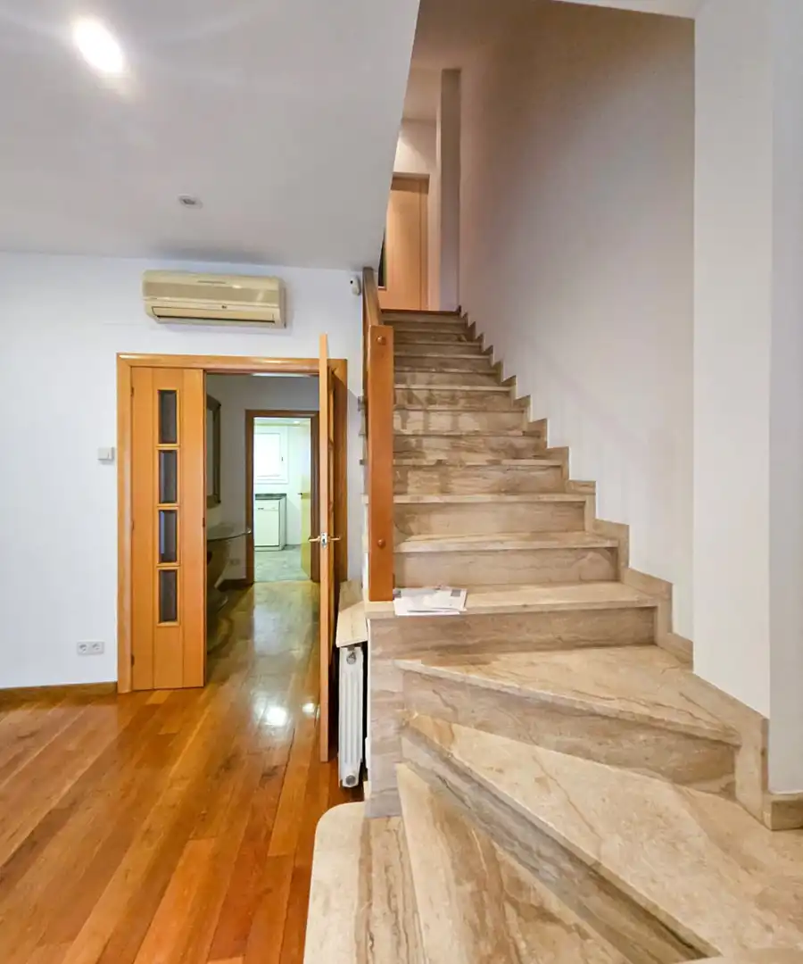 Casa de 273 m² en Badalona