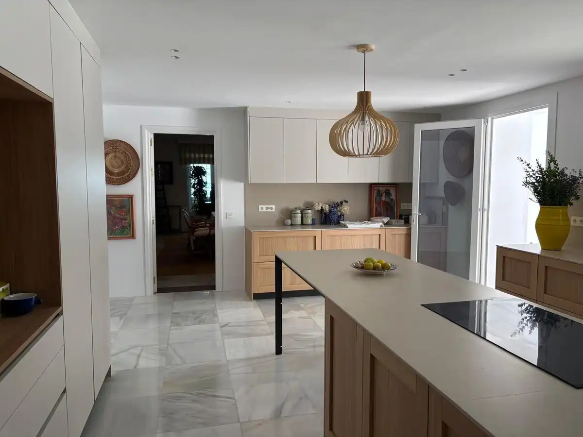 Pis de 984 m² a Estepona