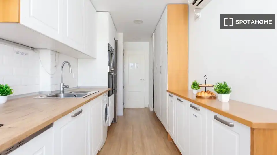 Habitación 98 m², Madrid