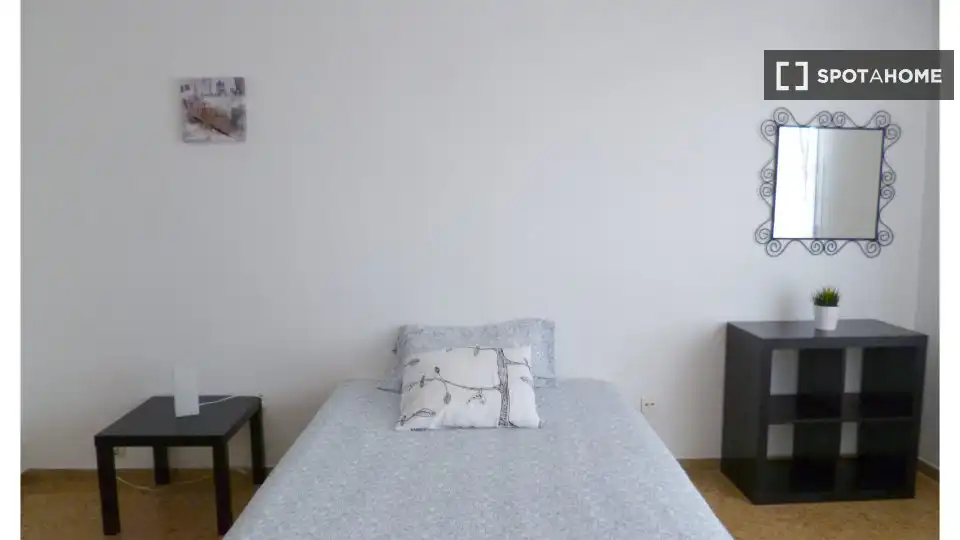 Habitación 150 m², Zaragoza