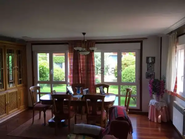 Casa de 325 m² a Santiago de Compostel·la