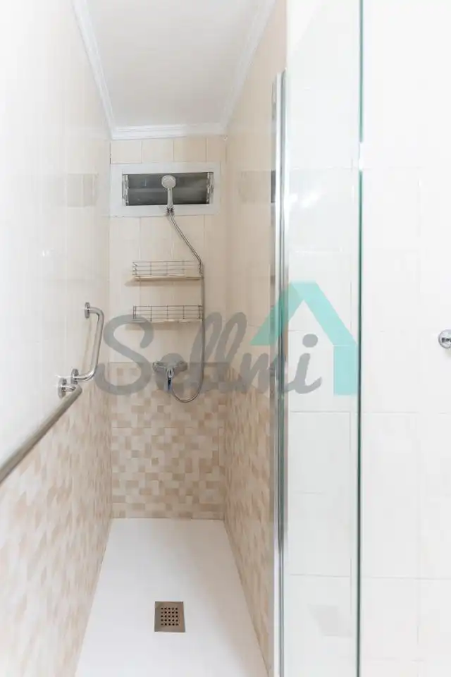 Piso de 120 m² en Oviedo
