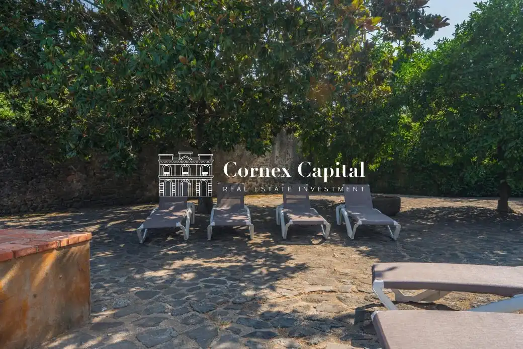 Casa de 1000 m² en Rupià