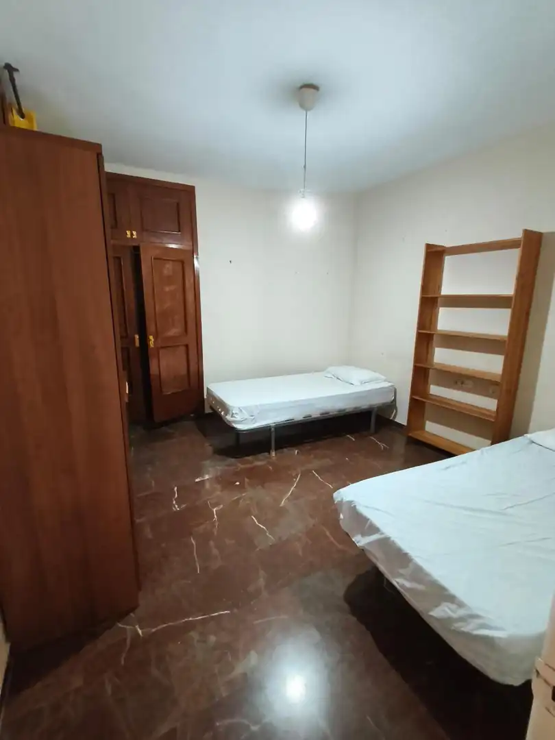 Piso de 200 m² en Granada