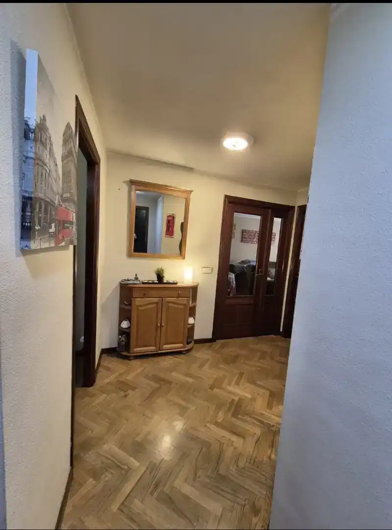 Quarto 87 m², Oviedo