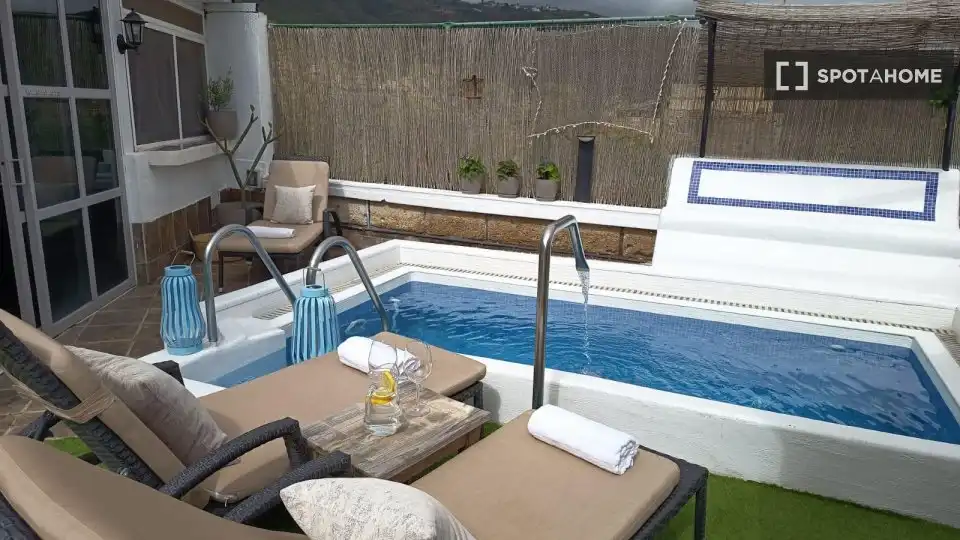 Habitación 546 m², Arona