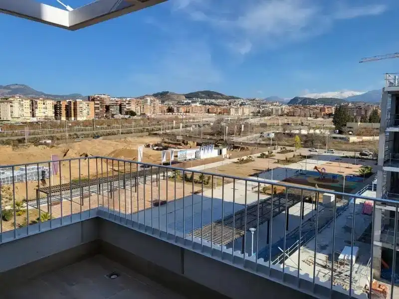Piso de 93 m² en Granada