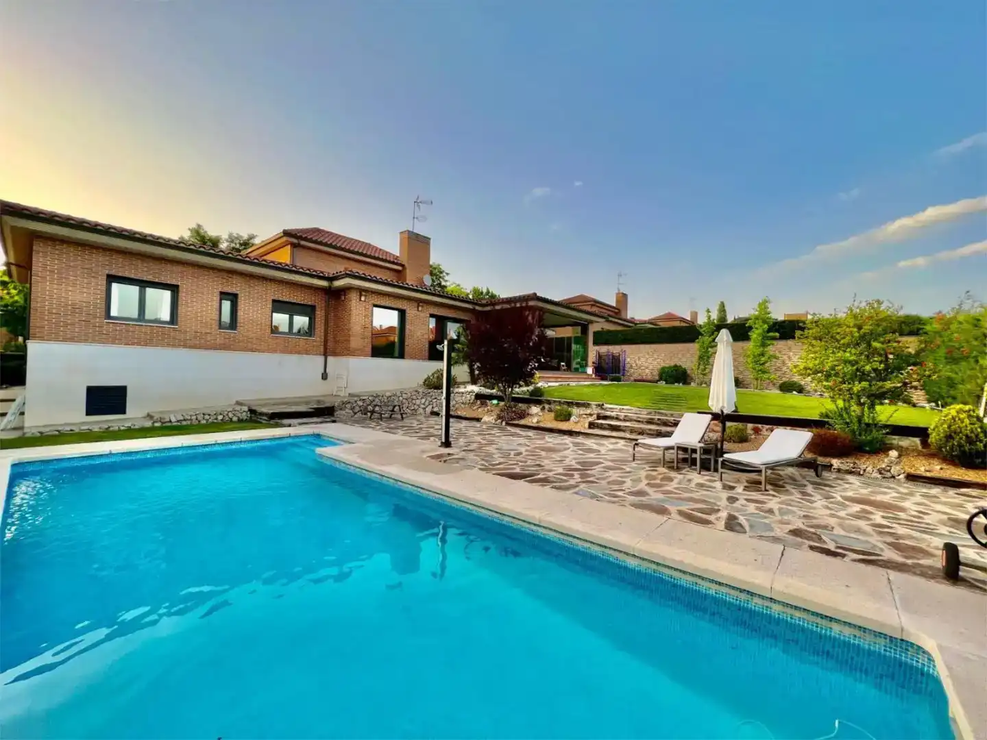 Piso de 256 m² en Arroyo de la Encomienda