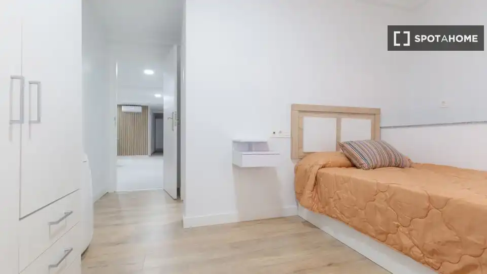 Habitación 201 m², Elche
