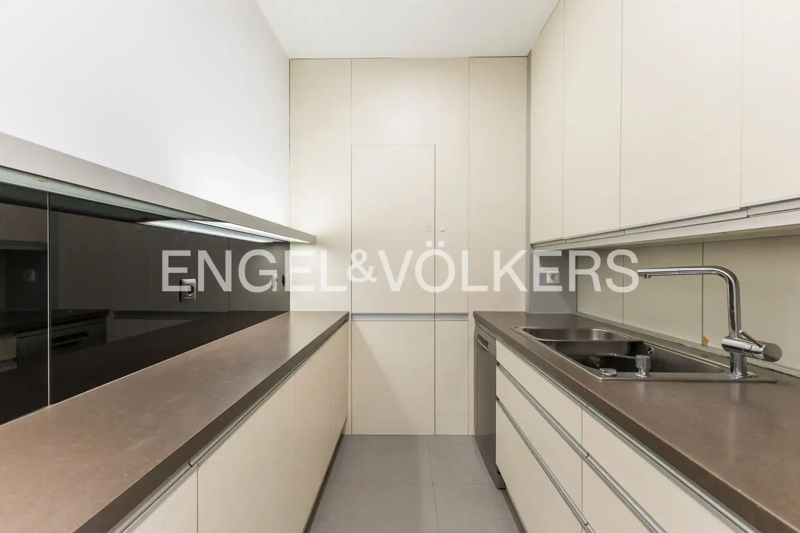Wohnung 195 m² in Madrid
