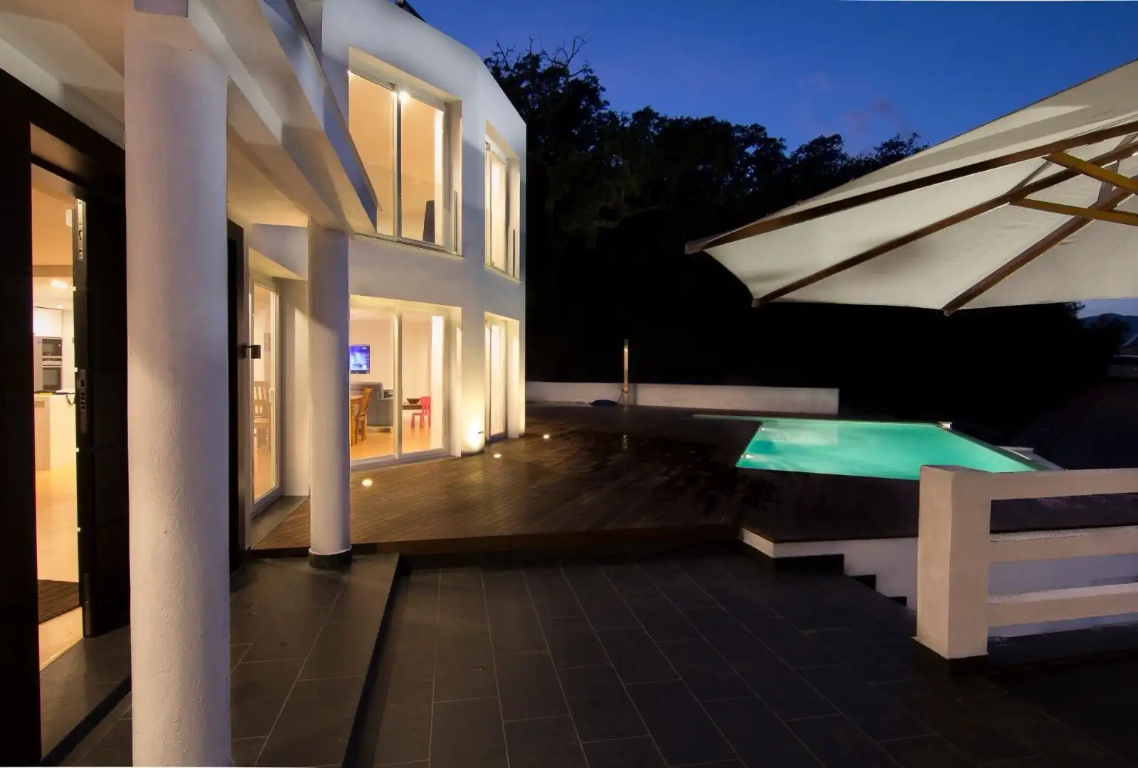 Casa de 328 m² en Ojén