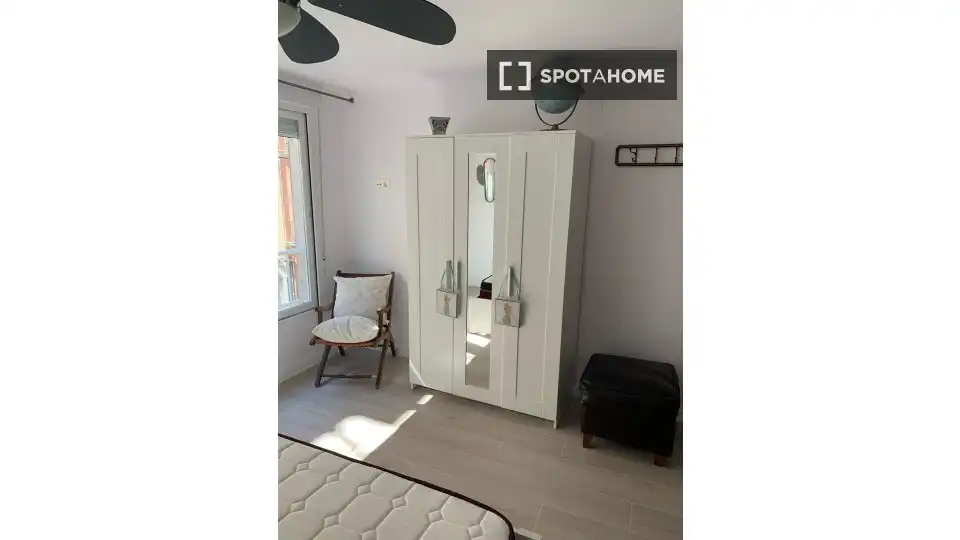 Habitación 46 m², Granada