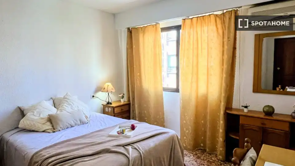 Habitació de lloguer, Montcada