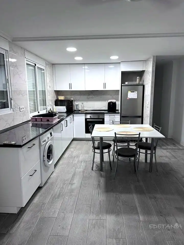 Habitación 115 m², Moncada