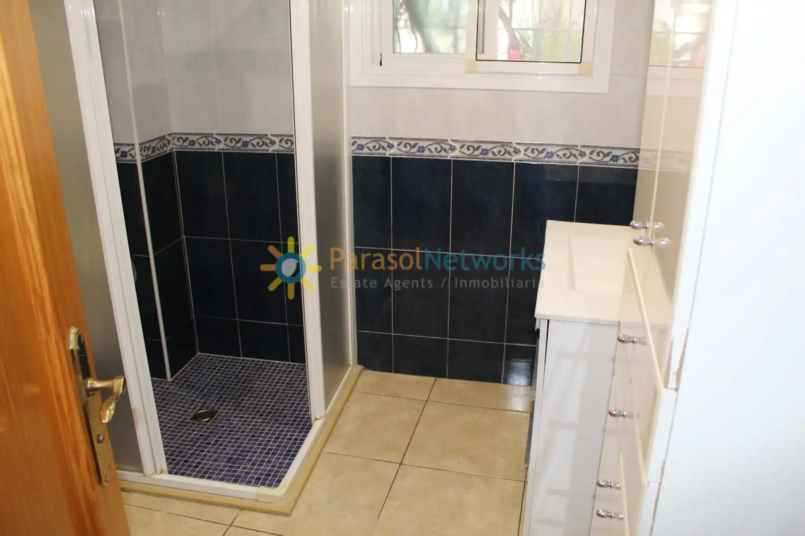 Casa de 251 m² en Oliva