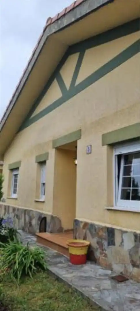 Casa de 110 m² en Hazas de Cesto