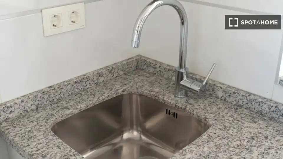 Habitación 75 m², Granada