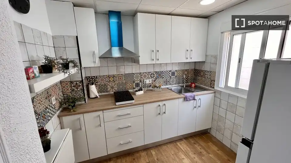 Habitación 104 m², Novelda
