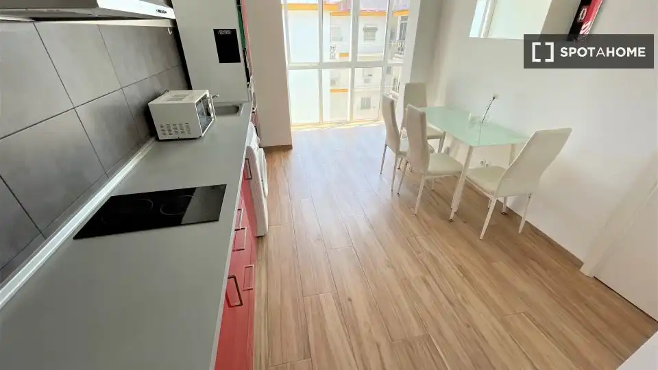 Habitación 81 m², Sevilla