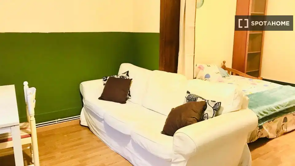 Habitación 104 m², Vigo