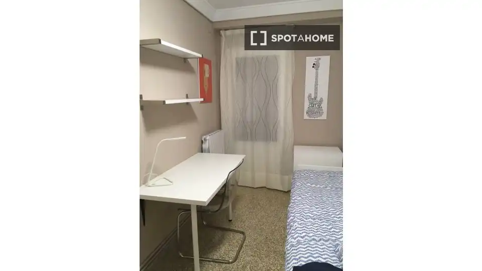 Habitación 69 m², Zaragoza