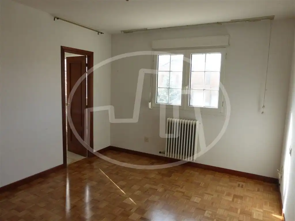 Casa de 190 m² en Valle de Egüés