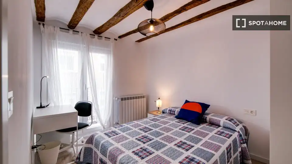 Habitación 63 m², Zaragoza